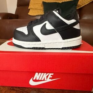 Nike Kids Black and White Sneakers